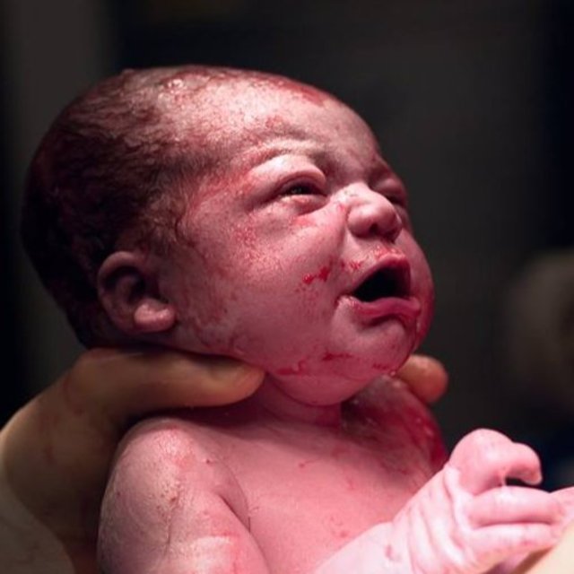 Budapesten fiú, vidéken lány lett az év első újszülöttje