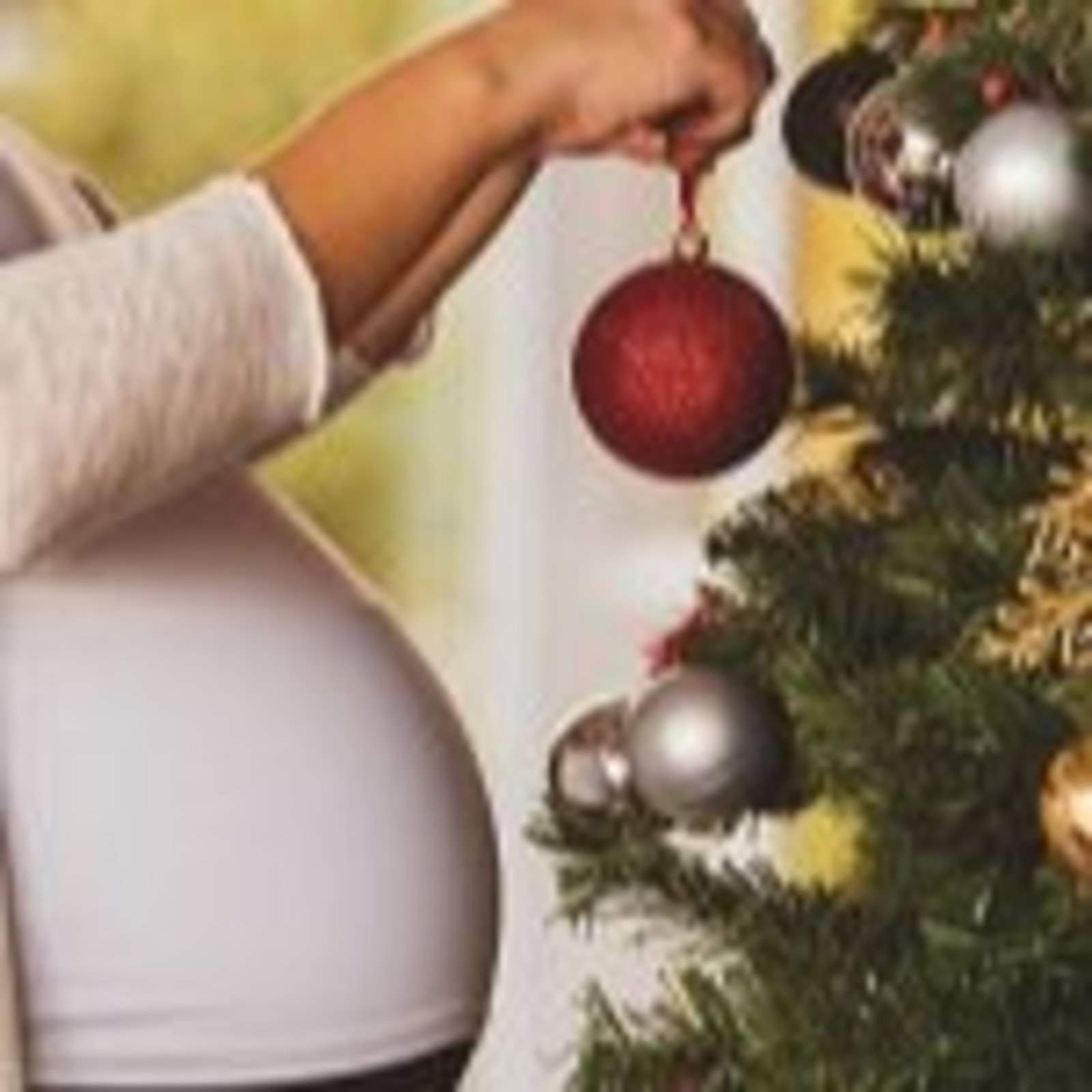 Kismamák karácsonya, avagy kezem lábam a hormonoktól sosem fázik, totyogva lépdelek a hóban, mert ilyenkor sok kismama eltanyázik